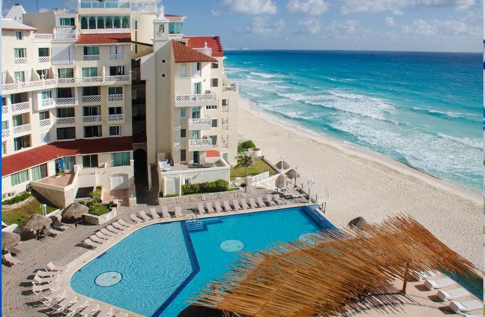 BSEA Cancun Plaza Hotel image 1